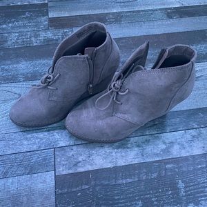 tan booty wedges, size 6